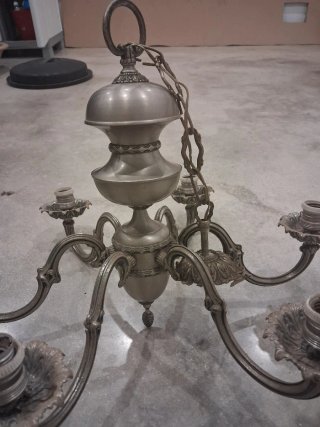 Lámpara de techo antigua