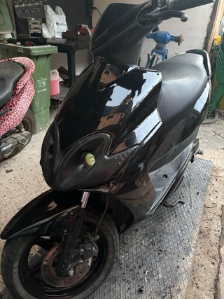 Yamaha Jog RR Negra