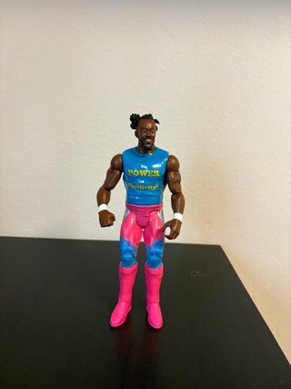 Figura WWE Kofi Kingston (The New Day)