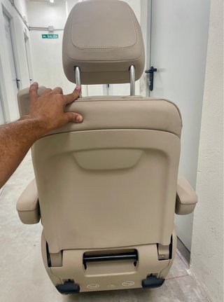 Asientos Individuales Cuero Beige Clase V