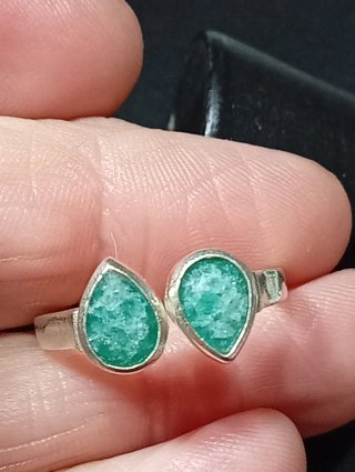 Anillo de Plata de Ley esmeralda facetada