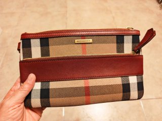 Cartera Clutch Burberry de Piel