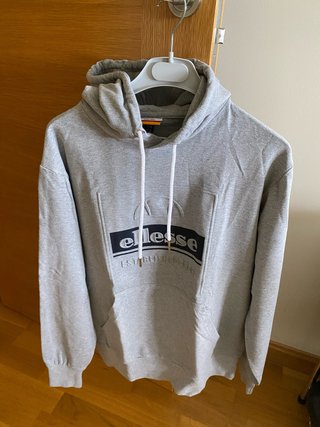 Sudadera ellesse gris