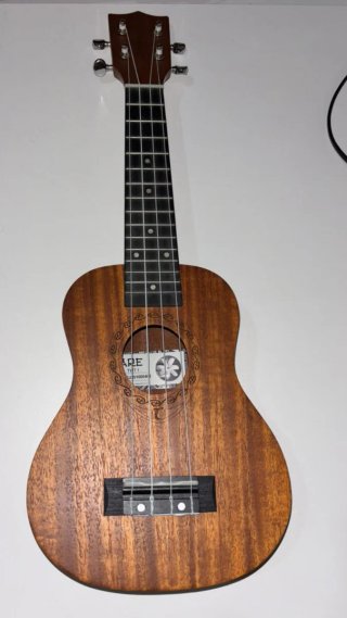 Ukulele in legno