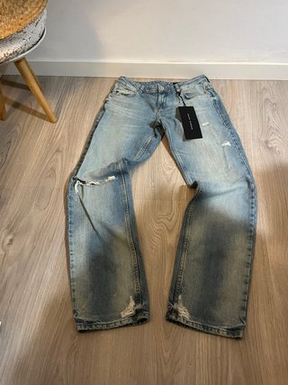 Vaqueros Bershka Rotos