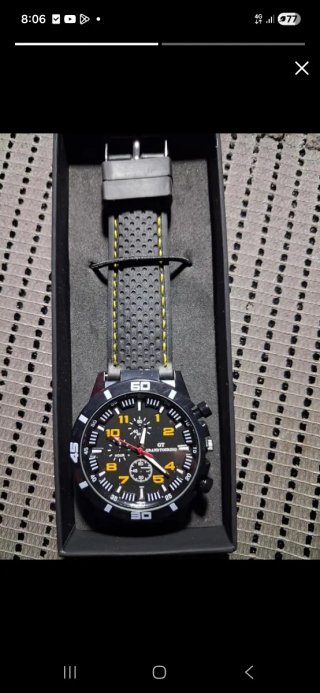 Reloj Grand Touring Negro y Amarillo