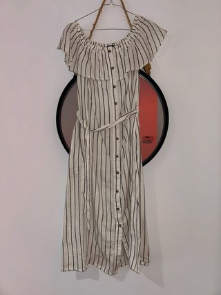 Vestido midi beige con rayas