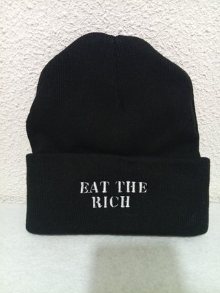 Gorro Negro con Bordado Eat The Rich