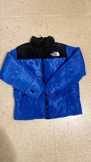Chaqueta The North Face Azul y Negra