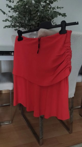 Falda Massimo Dutti. Nueva