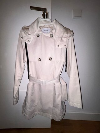 Parca Stradivarius Beige Talla S