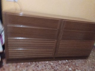 Cómoda y 2 Mesitas de Noche Marrones