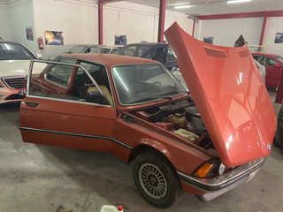 BMW e21 320