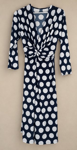 Vestido Azul Marino con Lunares Blancos