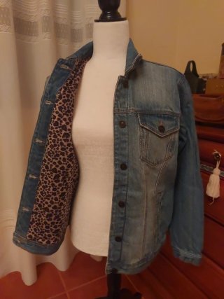 Chaqueta Vaquera con Forro Animal Print