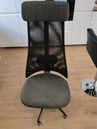 Silla de despacho IKEA JÄRVFJÄLLET como nueva