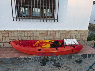 Kayak Ocean Kayak Rojo y Amarillo
