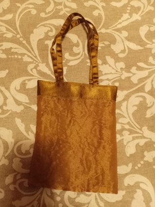 Bolso de fiesta dorado