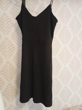 Vestido Negro de Tirantes