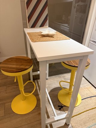 Mesa Alta de Cocina (taburetes no incluidos)