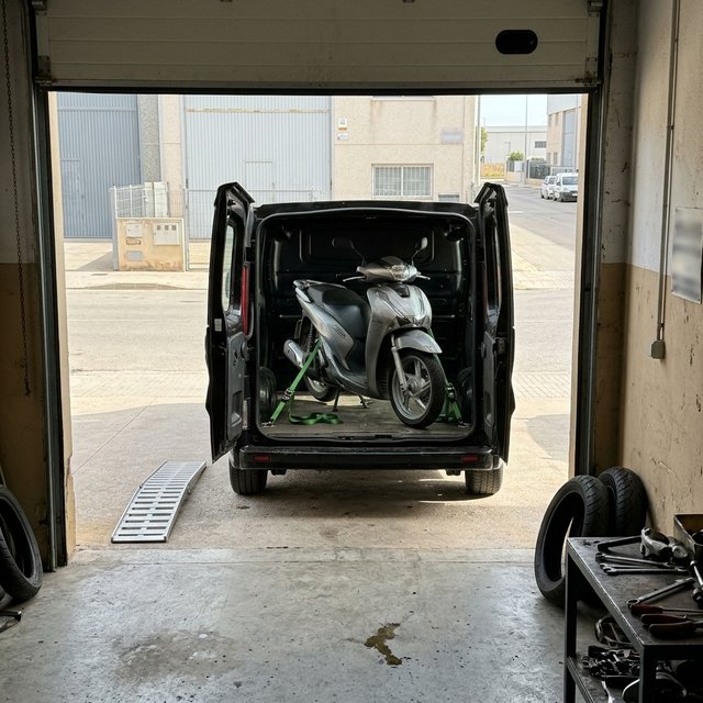 Transporte de motos averiadas en Torrevieja zona
