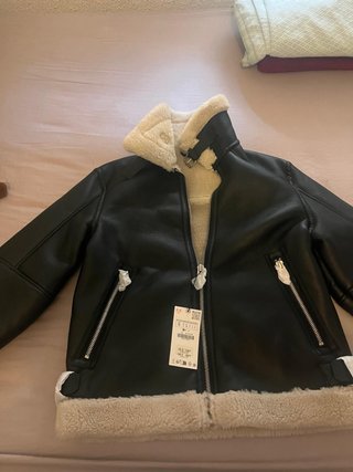 Chaqueta Zara Negra con Borreguillo Talla S