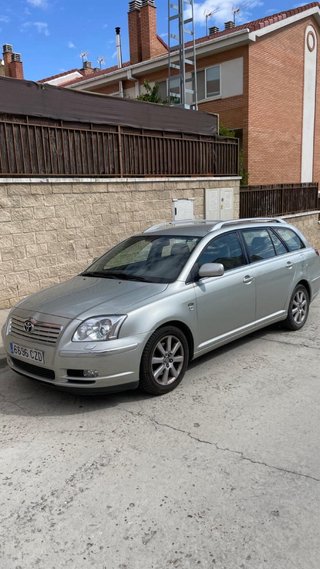 Toyota Avensis 2004