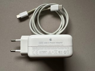 Cargador Apple USB-C 30W