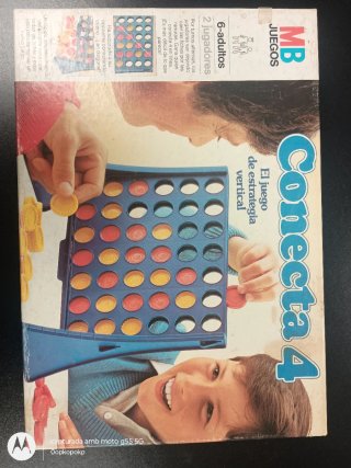 Juego Conecta 4 de MB Juegos