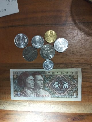 China y Corea 16 monedas y billete
