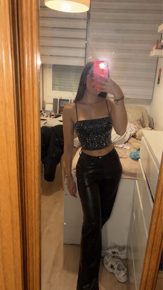Top de lentejuelas negro