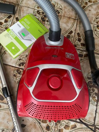 Aspiradora Rowenta Compact Power Roja