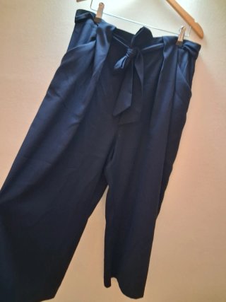 Pantalón Marino con Lazo