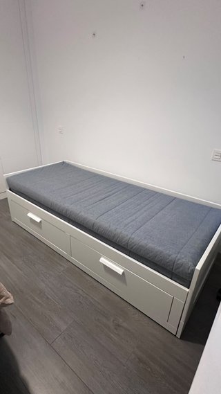 Diván IKEA BRIMNES con 2 cajones y 2 colchones