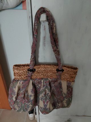 Bolso de Playa de Rafia y Tela