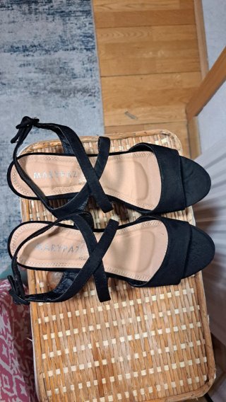 Sandalias Negras Marypaz