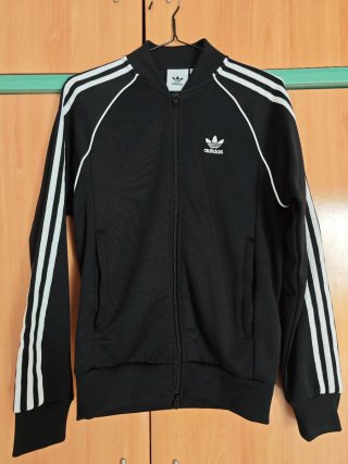 Chaqueta adidas Negra