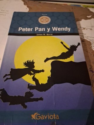 Libro Peter Pan y Wendy - James M. Barrie