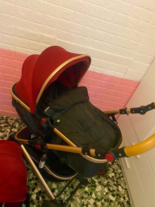 Carrito de bebé con silla de coche