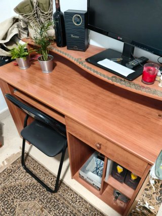 Escritorio de Madera con Soporte para ordenador