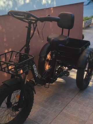 Triciclo Eléctrico Plegable Eskute T302 Pro