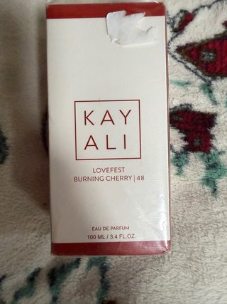 Perfume Kayali Lovefest Burning Cherry 100ml