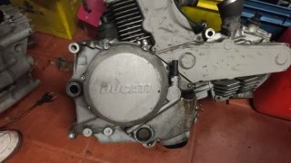 Tapa de embrague para Ducati Monster