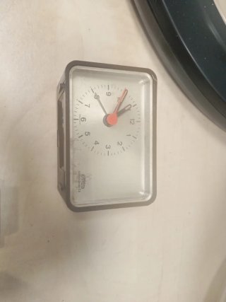 Reloj de sobremesa Emes vintage años 60