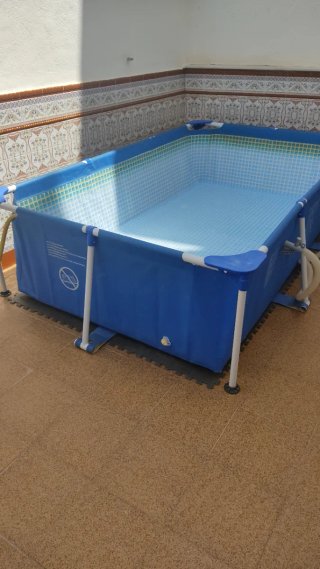 Piscina Desmontable Intex. 220x150x60.