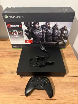 Xbox One X 1TB