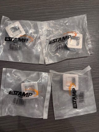 Set de 4 Tiradores Cuadrados Estamp