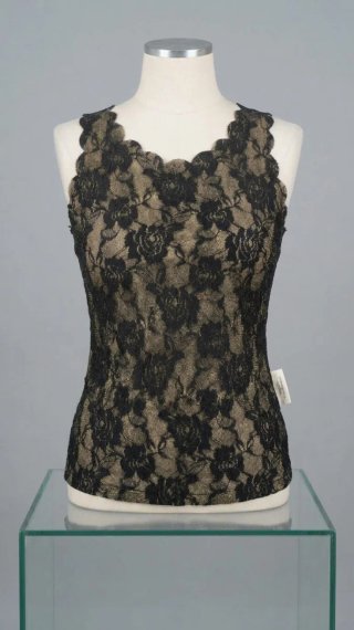 Camiseta de encaje negra y dorada