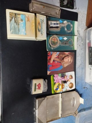 Lote de artículos de colección variados