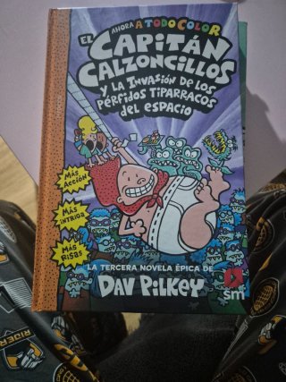 Capitán Calzoncillos y la invasión de los pérfi...